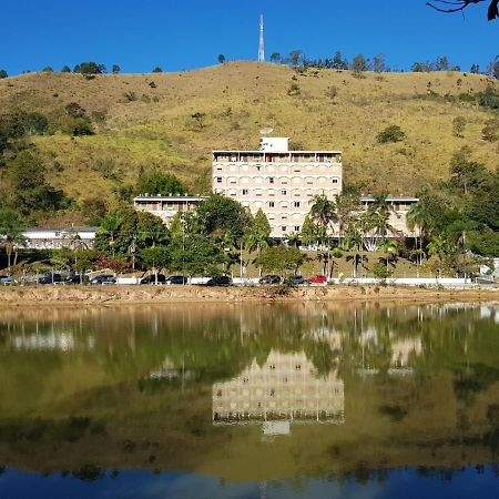 Belo Flat Cavalinho Branco - Aguas De Lindoia Lejlighed Eksteriør billede